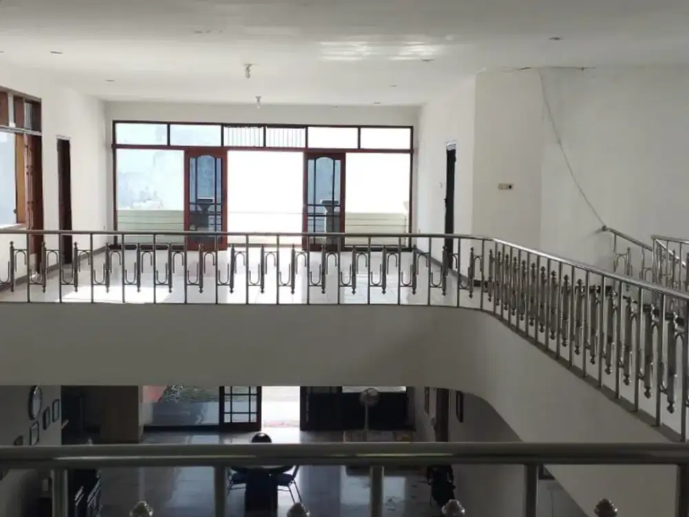 RUMAH RAYA DHARMAHUSADA INDAH Hadap Selatan • SHM+SHGB