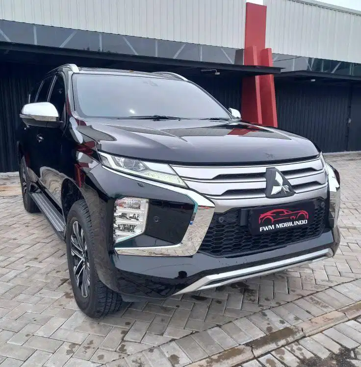 mitsubishi pajero sport dakar 2.4 AT disel 2023 LOW KM 15RB ISTIMEWA