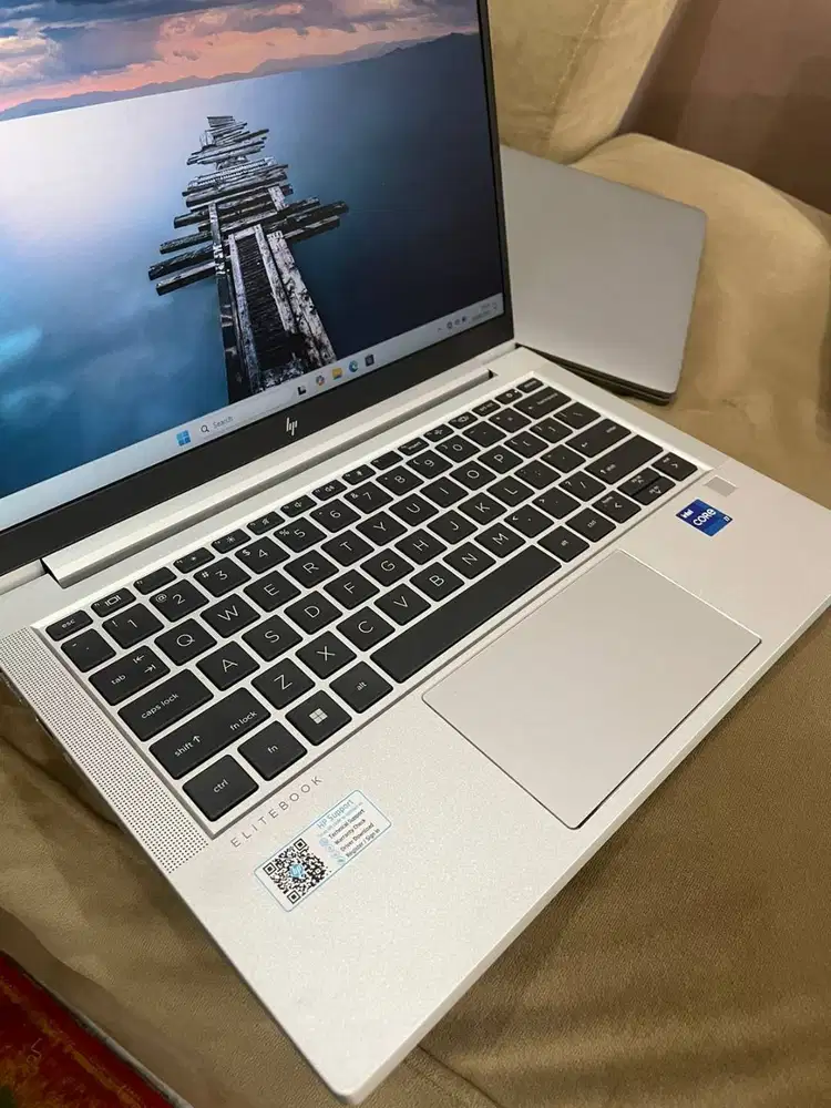 Laptop HP EliteBook 630 G10 Core i7-1355U Ram 16 SSD 512
