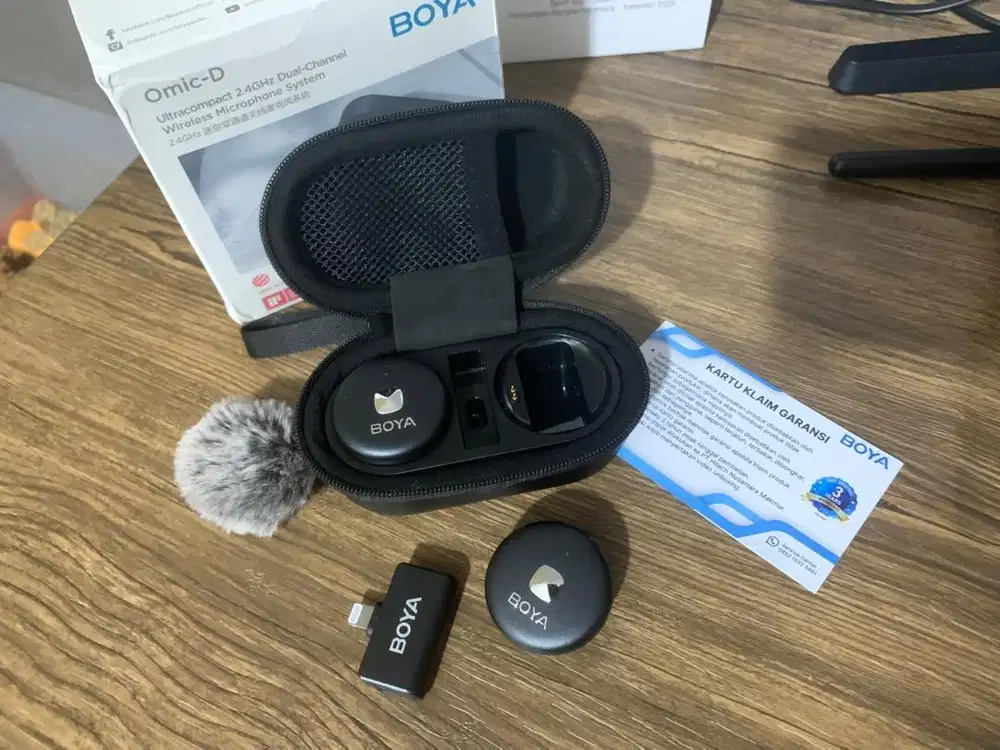 Boya Omic-D Wireless Mic iOS Lightning Like New Lengkap