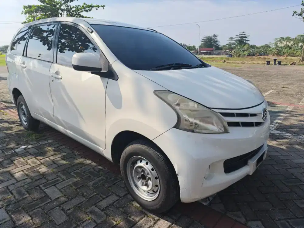 Xenia 2014 type M 1.0 STD M/T