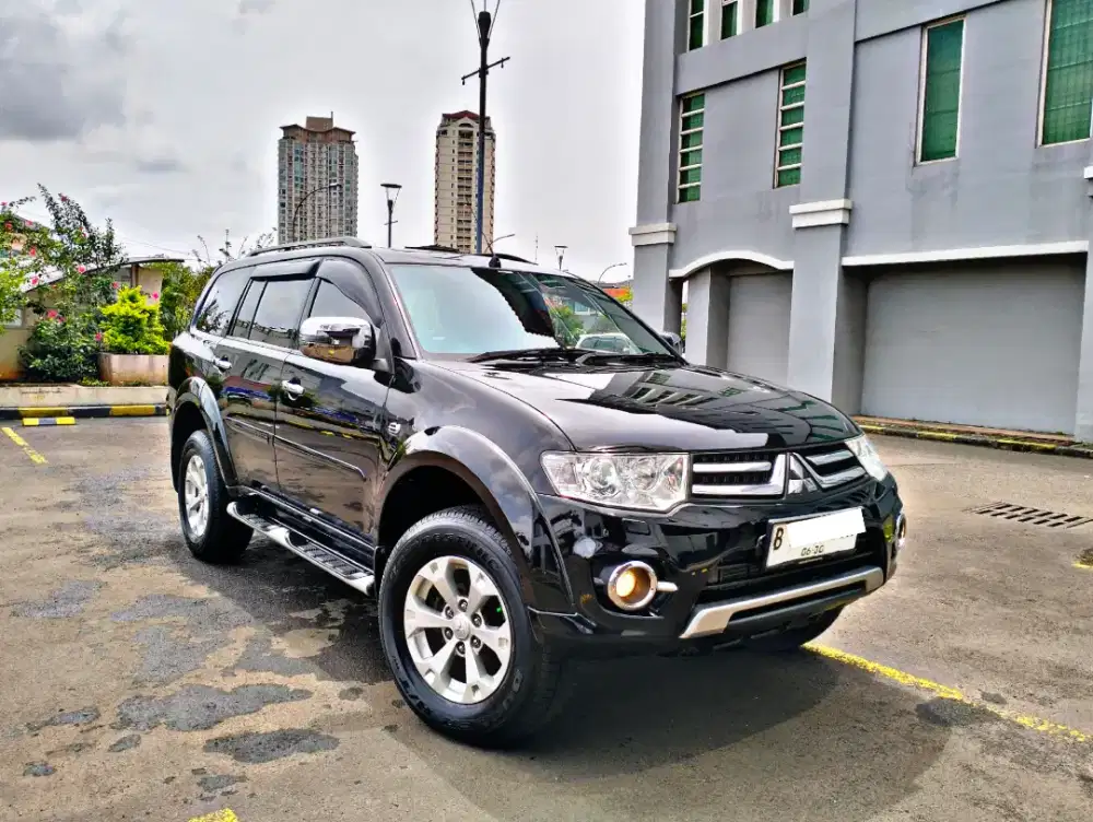 Mitsubishi Pajero sport Dakar 4x2 At 2015 Pajero Dakar At 2014