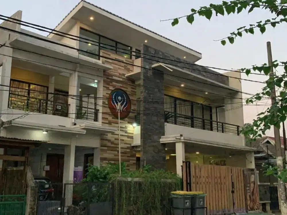 Dijual Murah Rumah 2,5 Lt di Perumahan Bukit Nusa Ciputat, tangerang