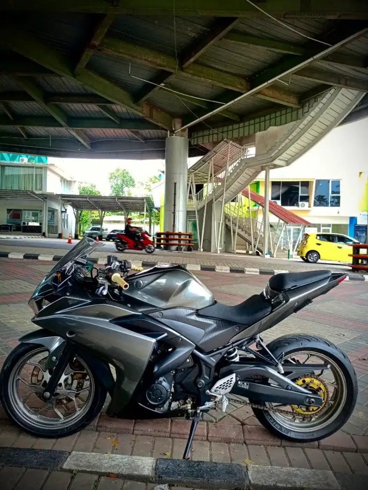 Yamaha R25 2016