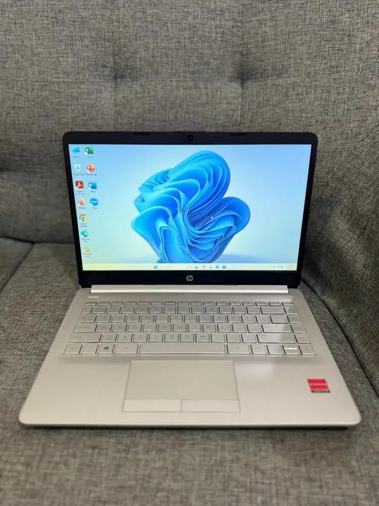 Laptop hp 14s mulus