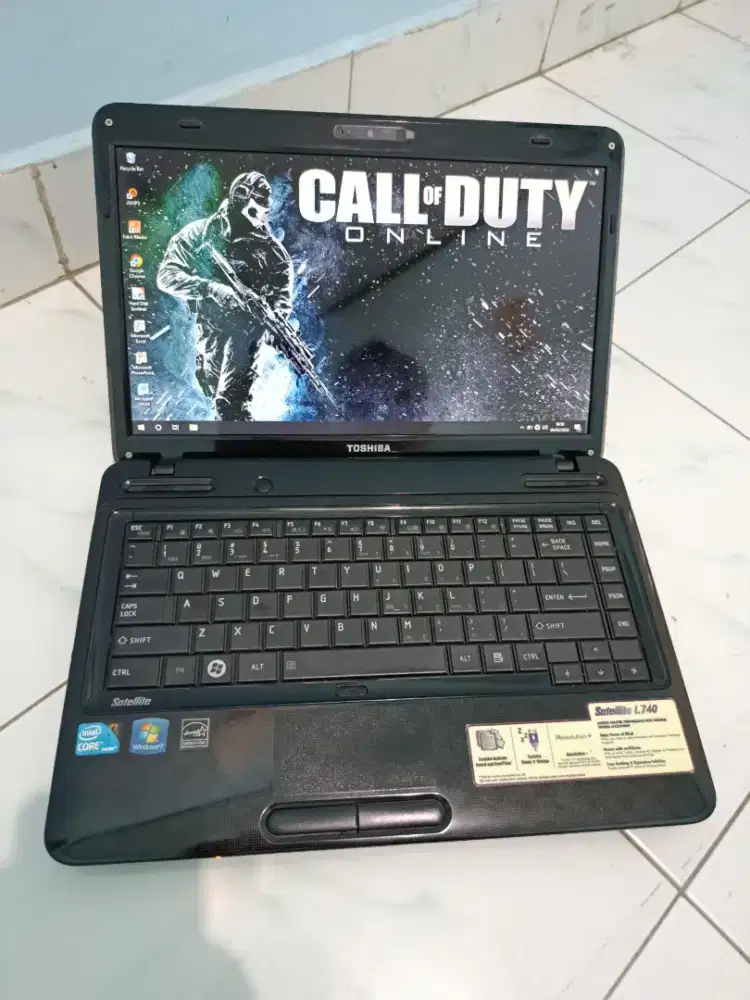 Laptop Toshiba core i3 editor game no minus
