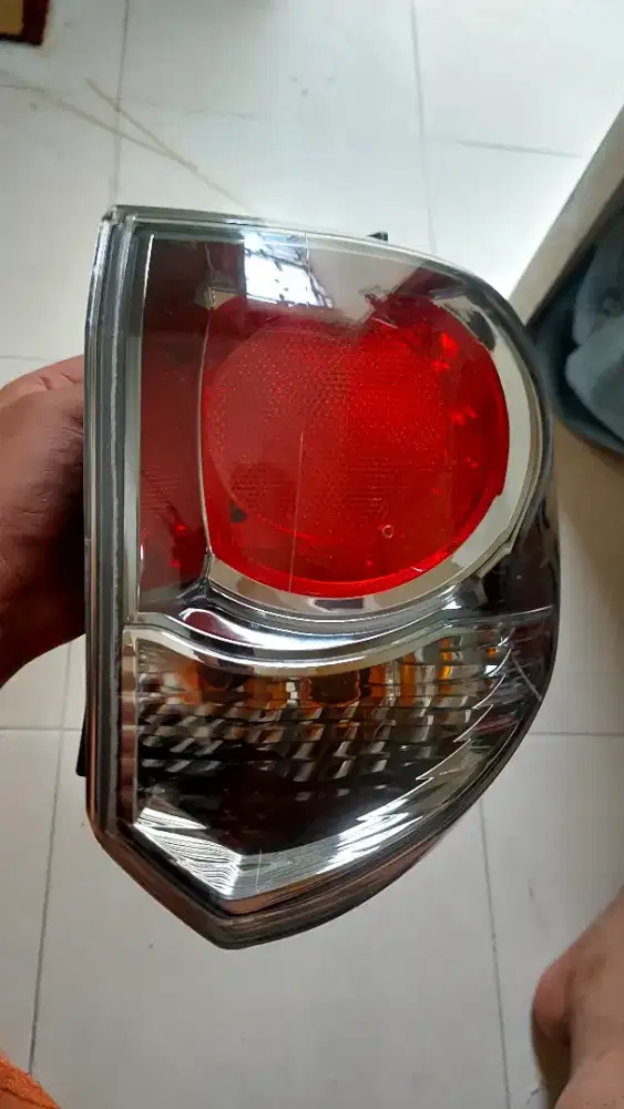 Di jual lampu fortuner model lamaa