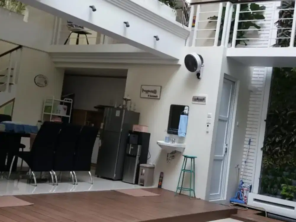 Rumah minimalis angkasa kemayoran siap pakai ada kolam renang