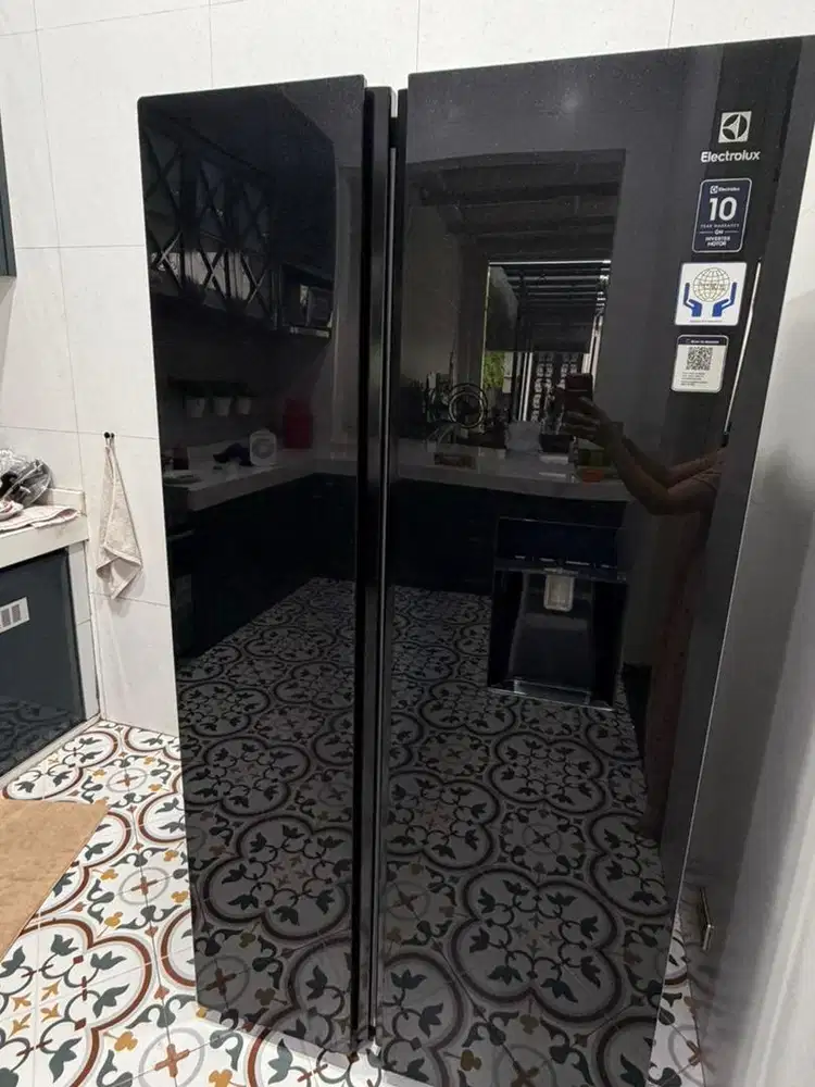 Dijual kulkas electrolux