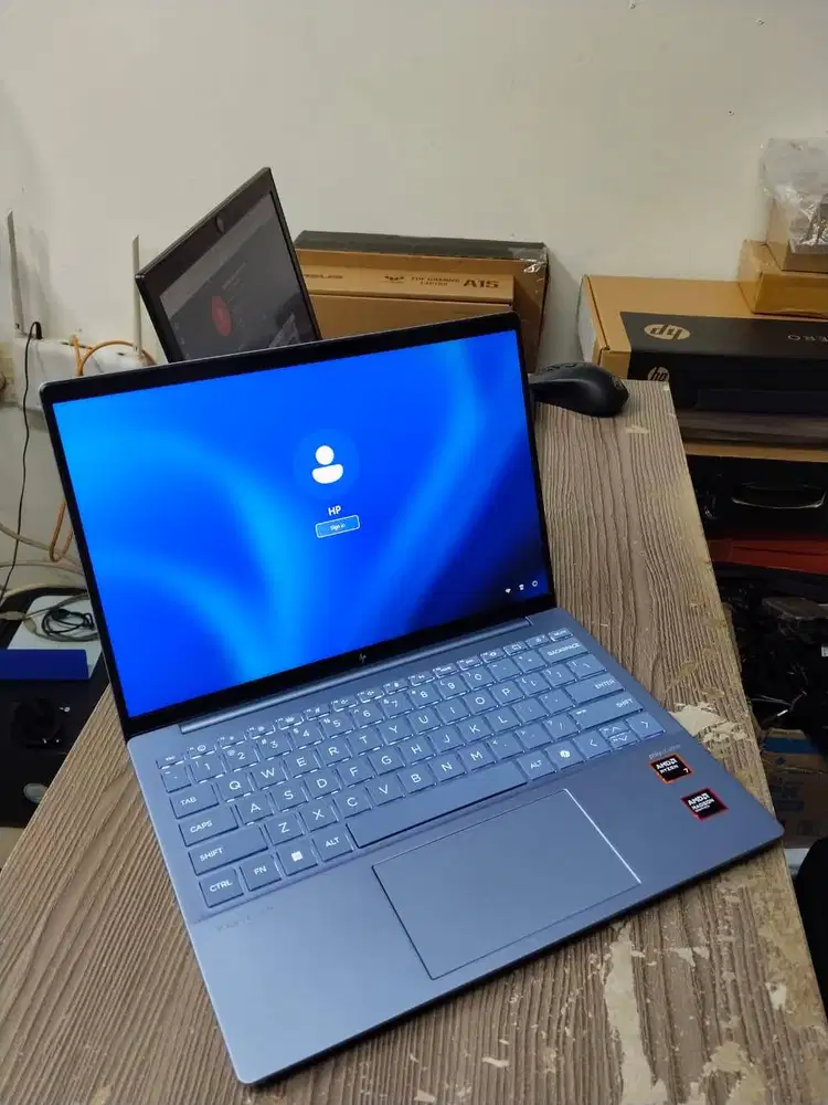 HP Pavilion Aero 13 BG0888AU Ryzen 7 8840U RAM 16GB SSD 1TB NVMe