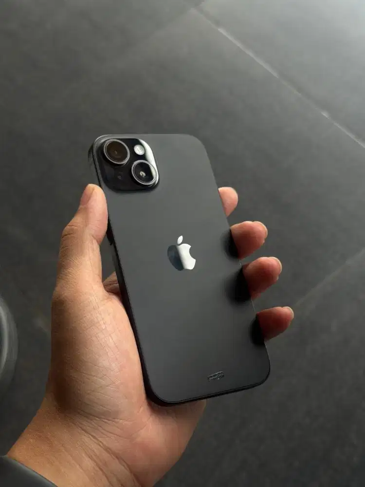 iPhone 15 128GB Black Resmi iBox