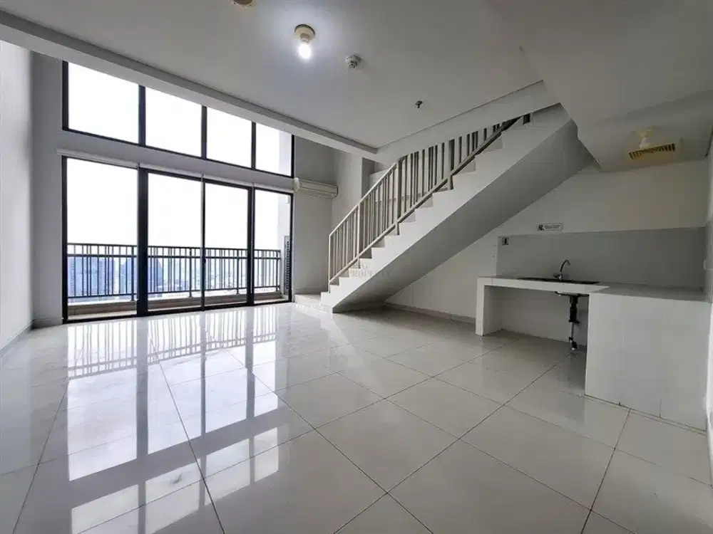 Disewa SOHO Pancoran 102m2 2 Lantai Mezaninne bisa untuk Domisili PT, Kantor dan Hunian, Unfurnished Rapi Baru selesai Renovasi, Jakarta Selatan