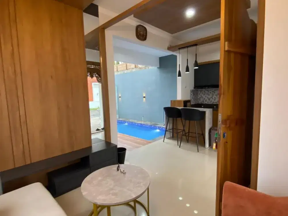 VILLA DIJUAL KONSEP MODERN JAWA VIEW pegunungan dan kota batu malang