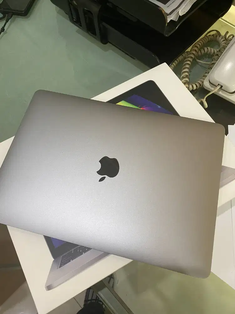 Jual MacBook Pro M1 13 2021