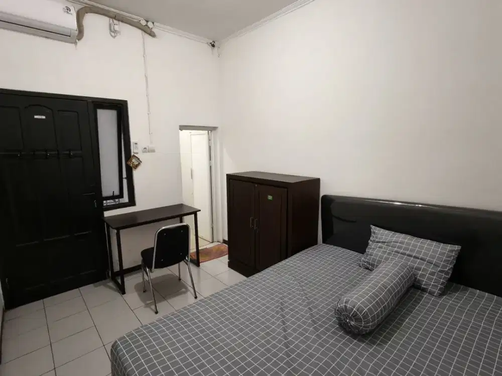 Kost Di Pedurungan Majapahit Kota Semarang Kamar Mandi Dalam AC Wifi Kasur Besar