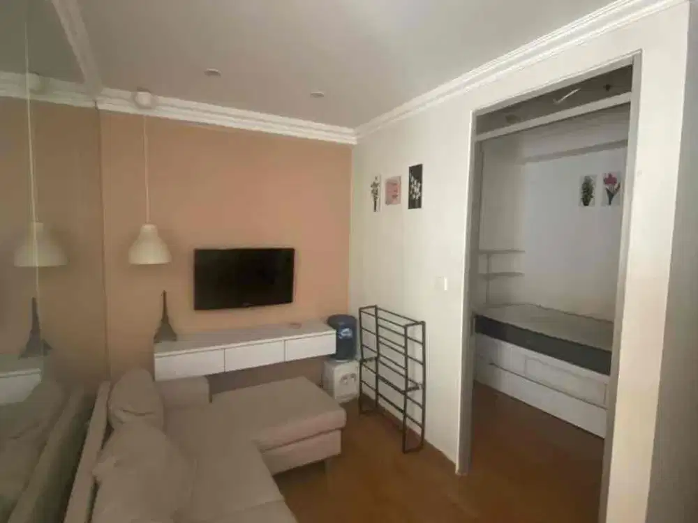 Sewa 2 Bedroom Furnished Lantai vinyl + Water heater