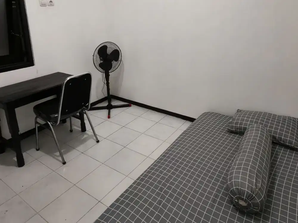Kost Di Pedurungan Majapahit Kota Semarang Kipas Angin Non AC Harga Murah (KM Luar)
