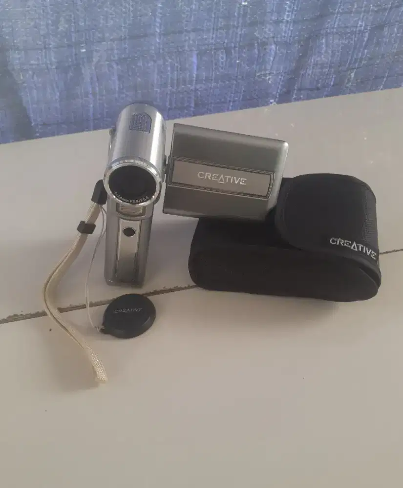 2 In 1 Handycam dan DigiCam Creative