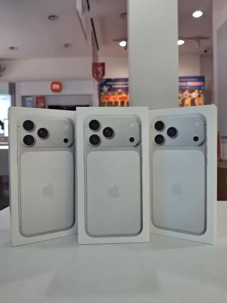 Iphone 17 promax silver