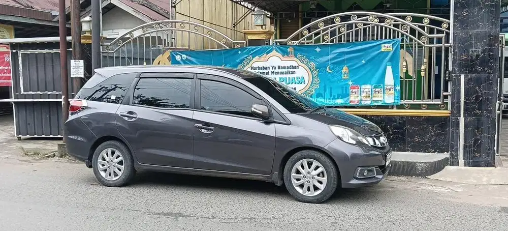 Dijual mobilio tahun 2015
