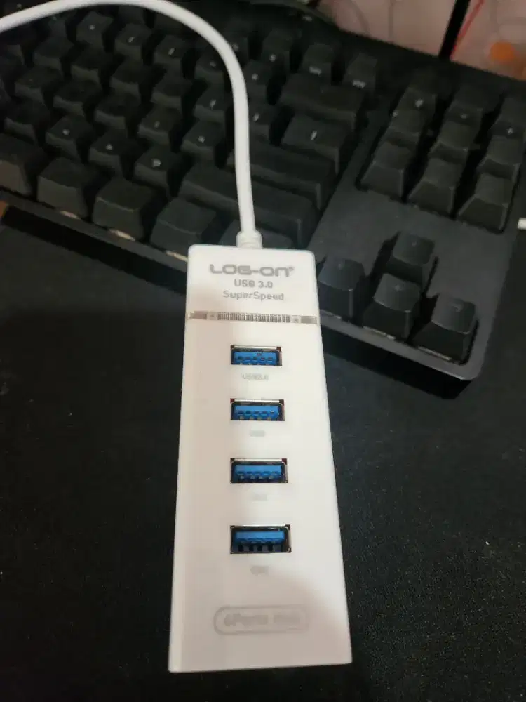 GRATIS dul USB hub 3.0 Log On