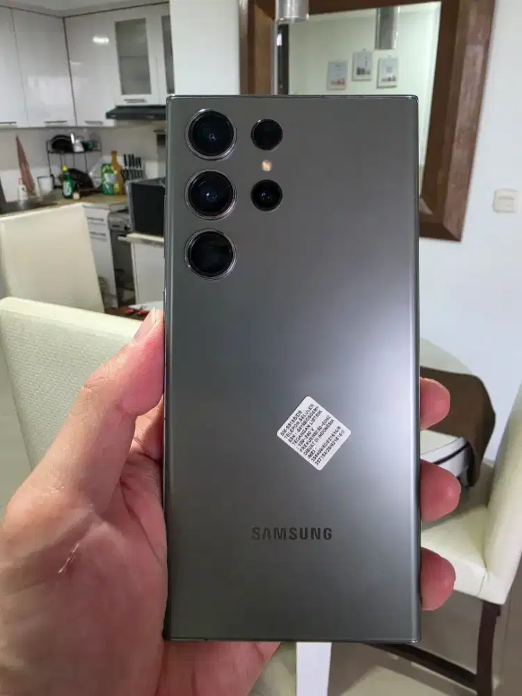 DIJUAL SAMSUNG S23 ULTRA FULLSET MULUS