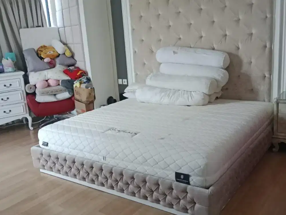 Apartemen The Peak 3BR Bagus Furnished View City