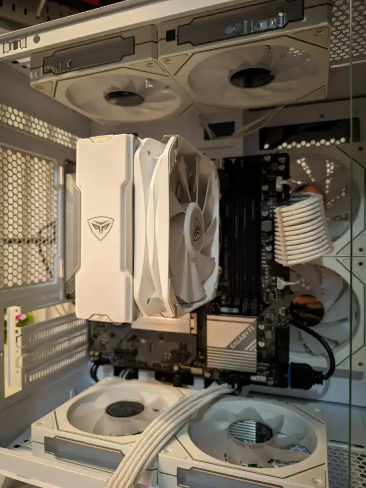 pc part murah ryzen 7600x + mobo b550m gaming wifi + pccooler k4 white