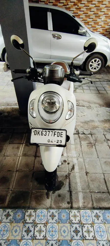 Honda Scoopy Prestige 2024 (Putih)