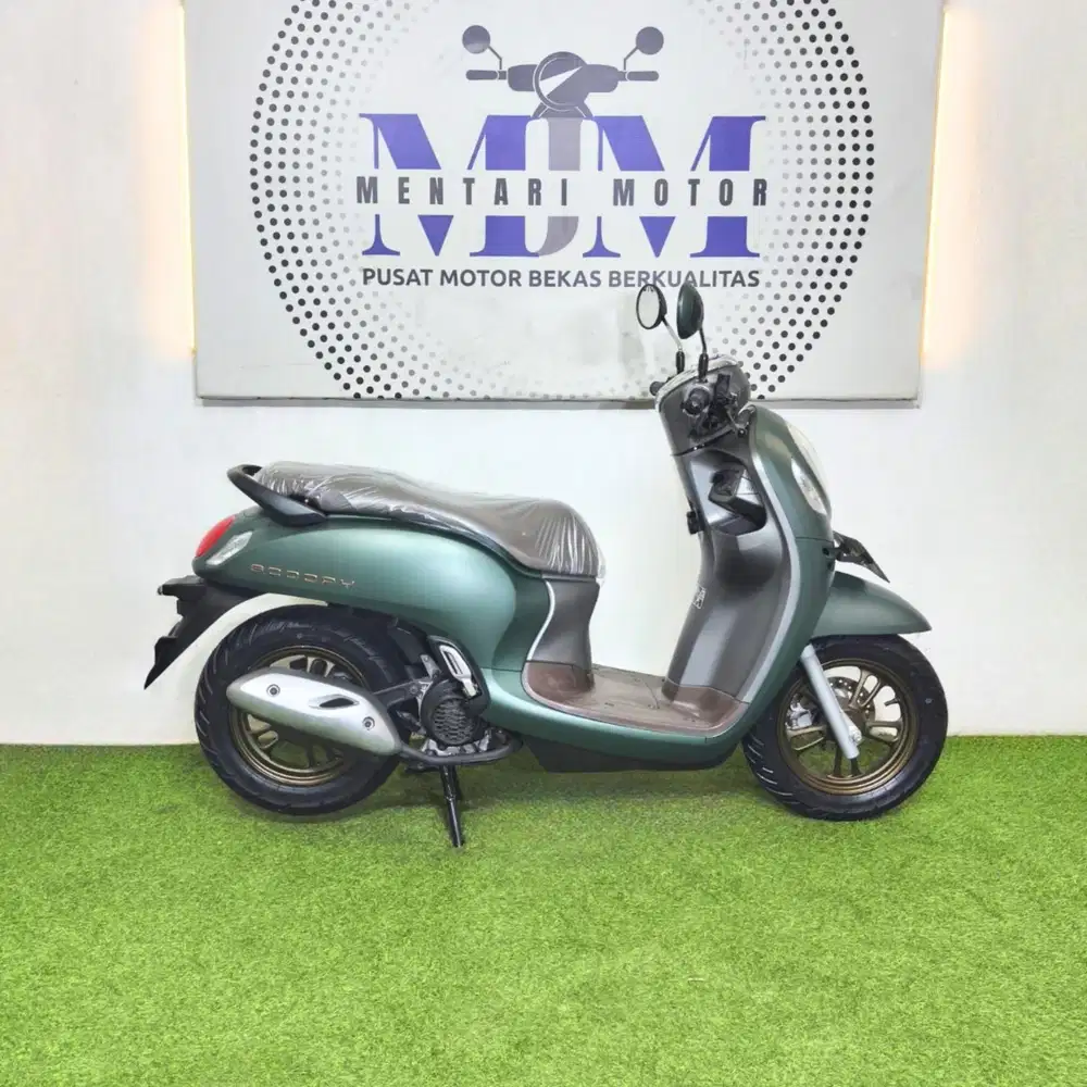 SCOOPY PRESTIGE 2023 LIKE NEW WARNA RARE CASH KREDIT