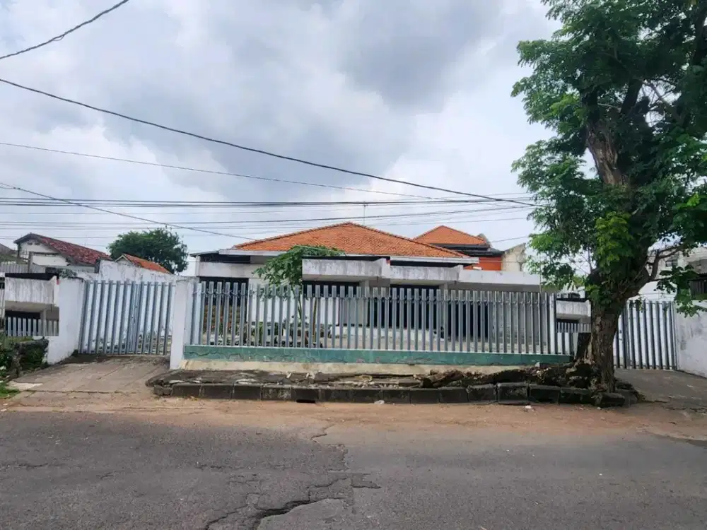 DIJUAL RUMAH SAM RATULANGI DR. SOETOMO SURABAYA RON.A3098