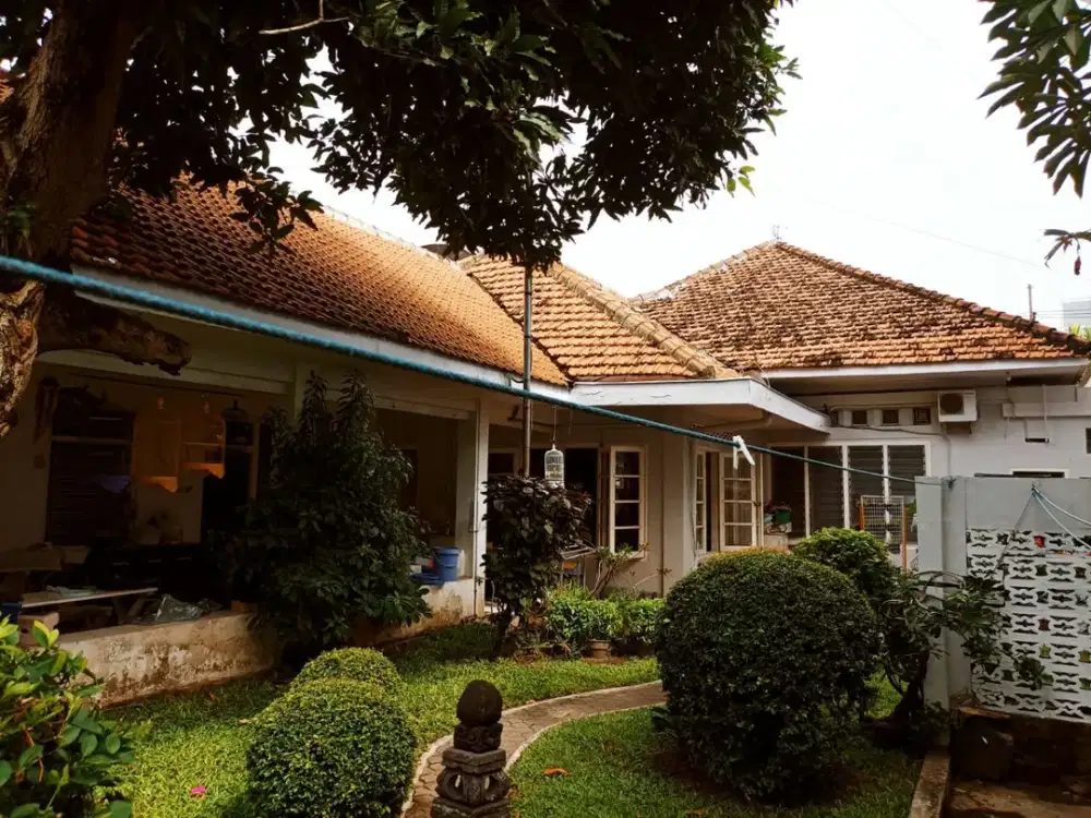 Rumah Bagus Komersial Area SHM di Jl Kapuas Lokasi Strategis