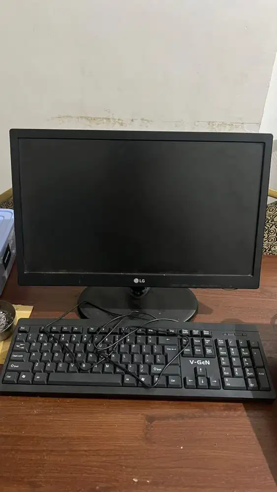 DIJUAL CEPAT KOMPUTER LG + KEYBOAAED NEGOTIABLE