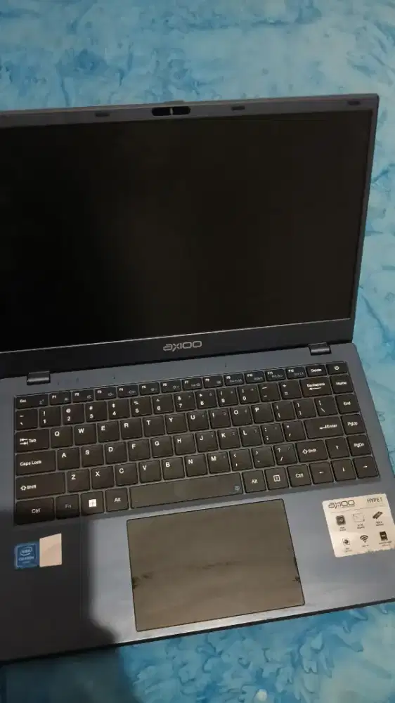 Laptop axiio hype 1 masih baru