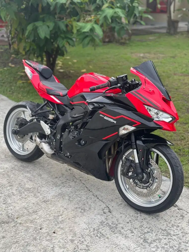 Kawasaki Zx25R ABS SE Quickshifter Passion Red
