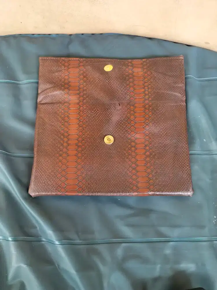 Di jual saja dompet kepit sisik ular peria