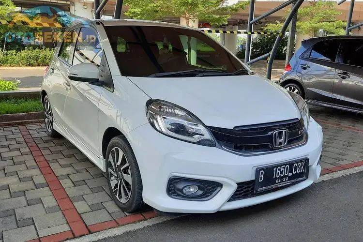 MOBIL BEKAS TOYOTA AGYA 2023