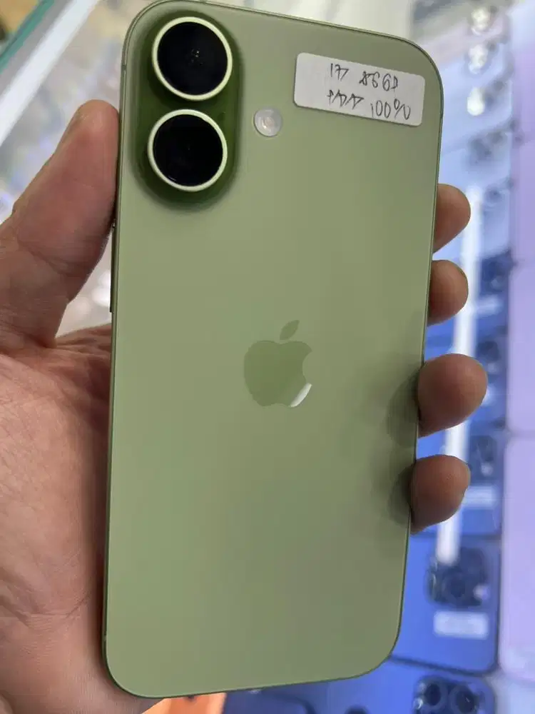 Iphone 17 256 ibox garansi panjang april 2026