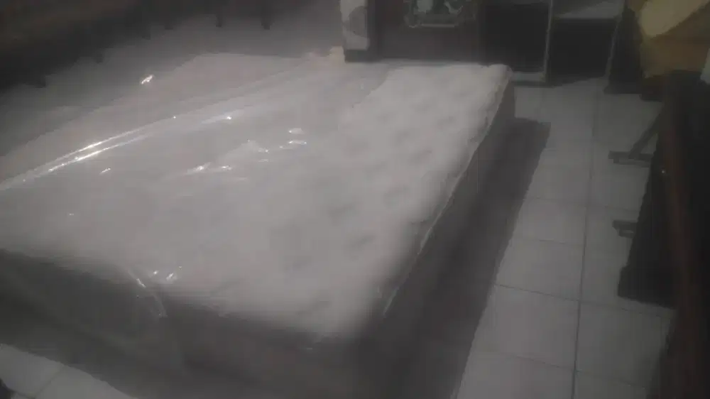 Springbed 180X200 double layer kondisi 95%