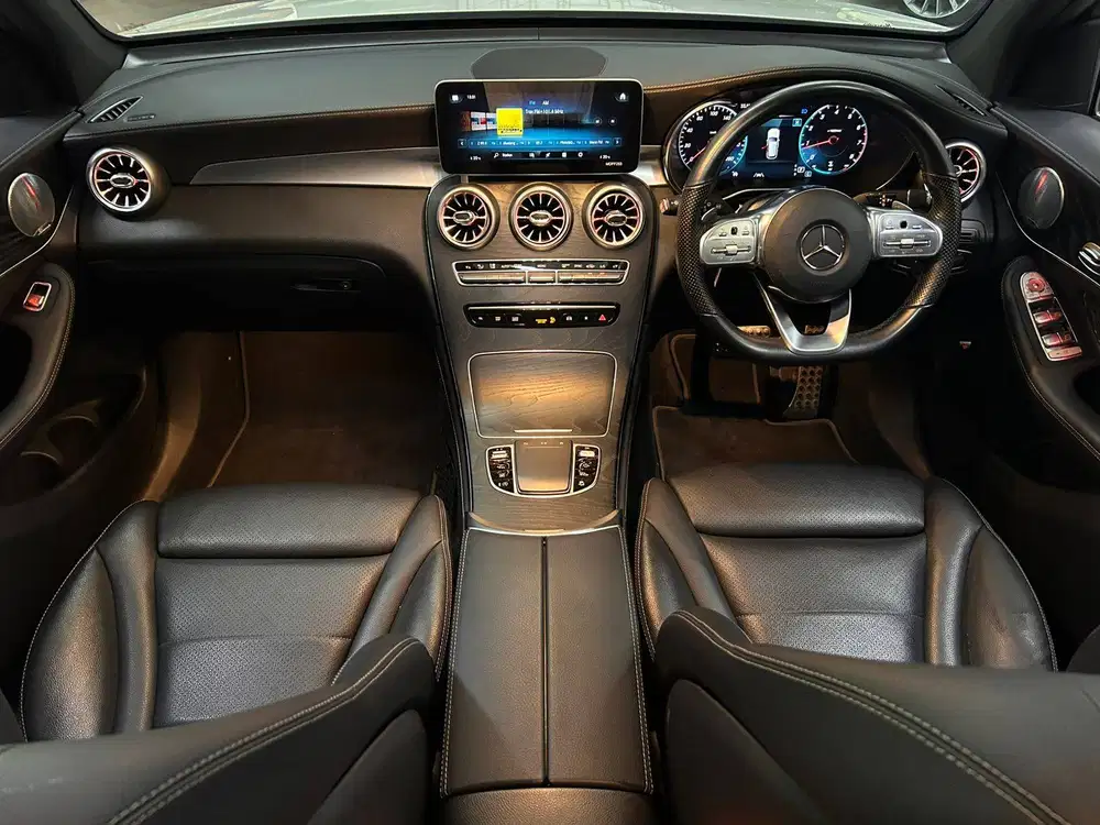 Mercedes Benz GLC 200 GLC200 AMG 2020 Putih Mercy Km45rb B2952RFD