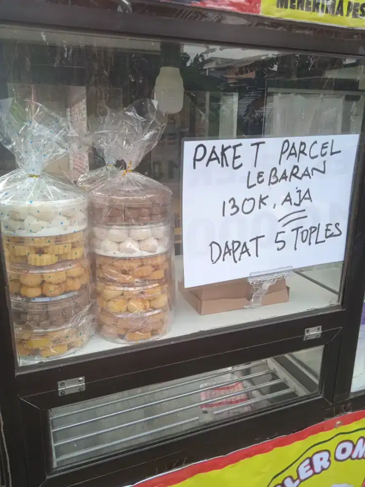 parcel kue lebaran 5 toples