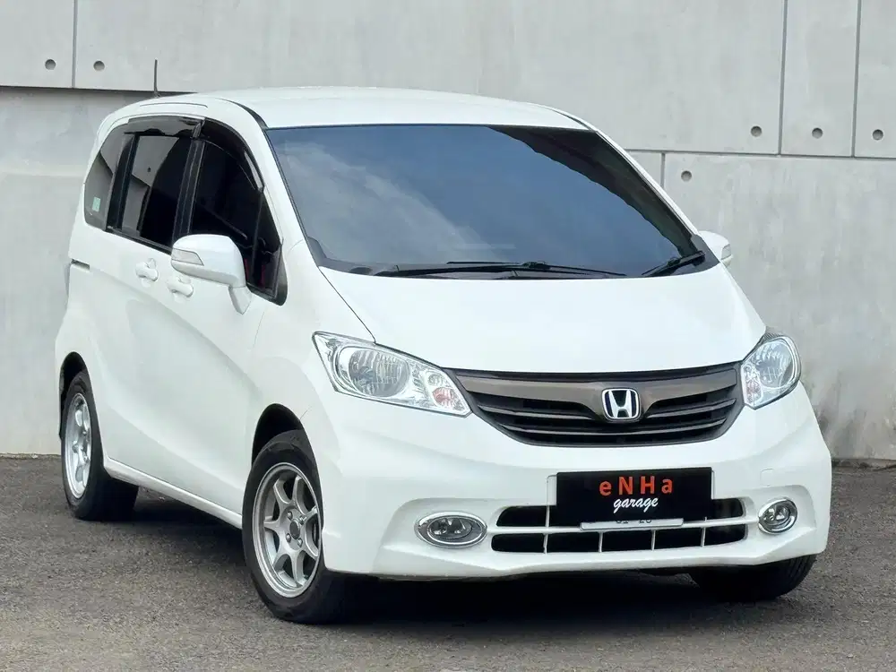 Dp 16JT.. Honda FREED E PSD 1.5 A/T 2013.. eNHa garage Semarang..