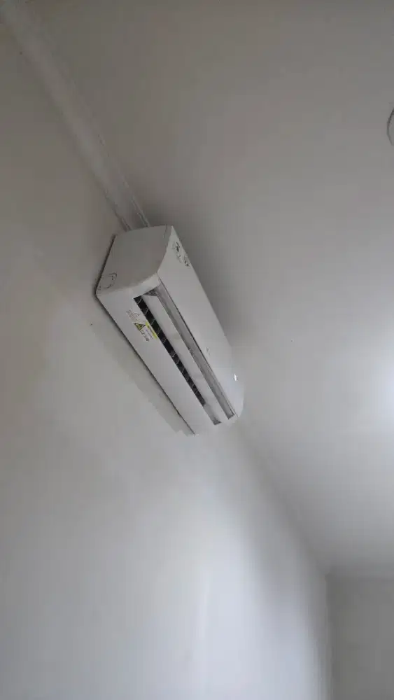 Ac LG 1 PK pakai kurang dr 2 tahun