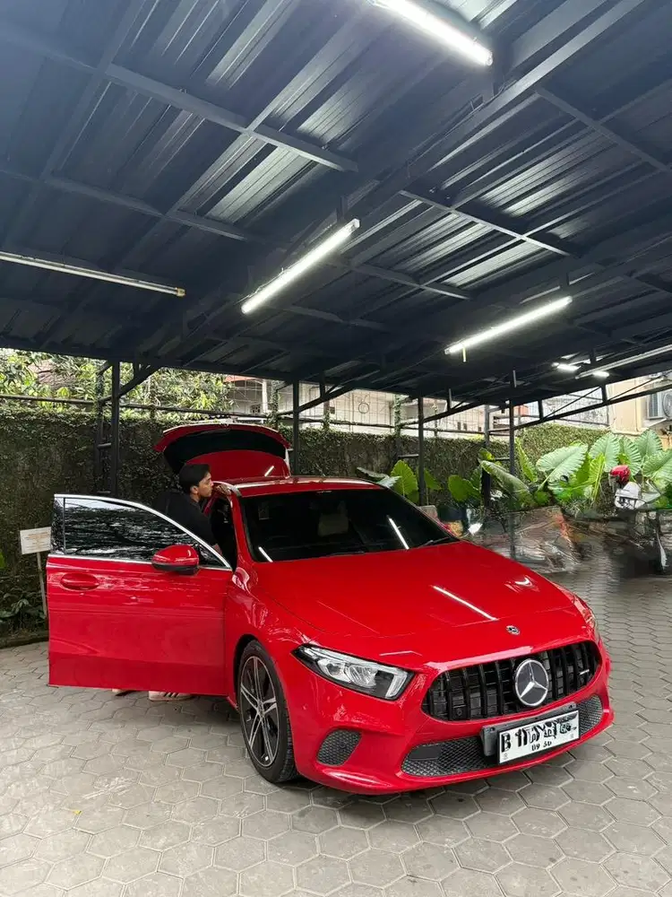 Mercy A200 HatchBack MBUX low km