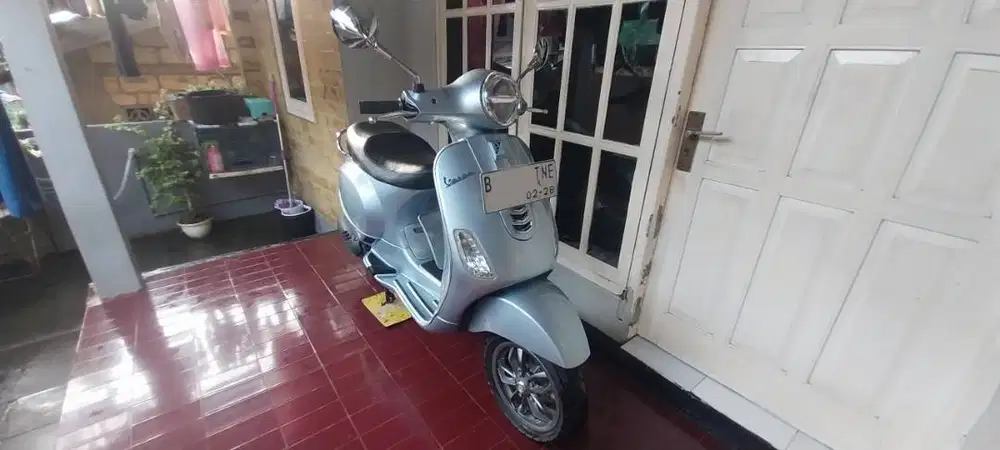 JUAL CEPATT VESPA LX FACELIFT 2023 LOW KM