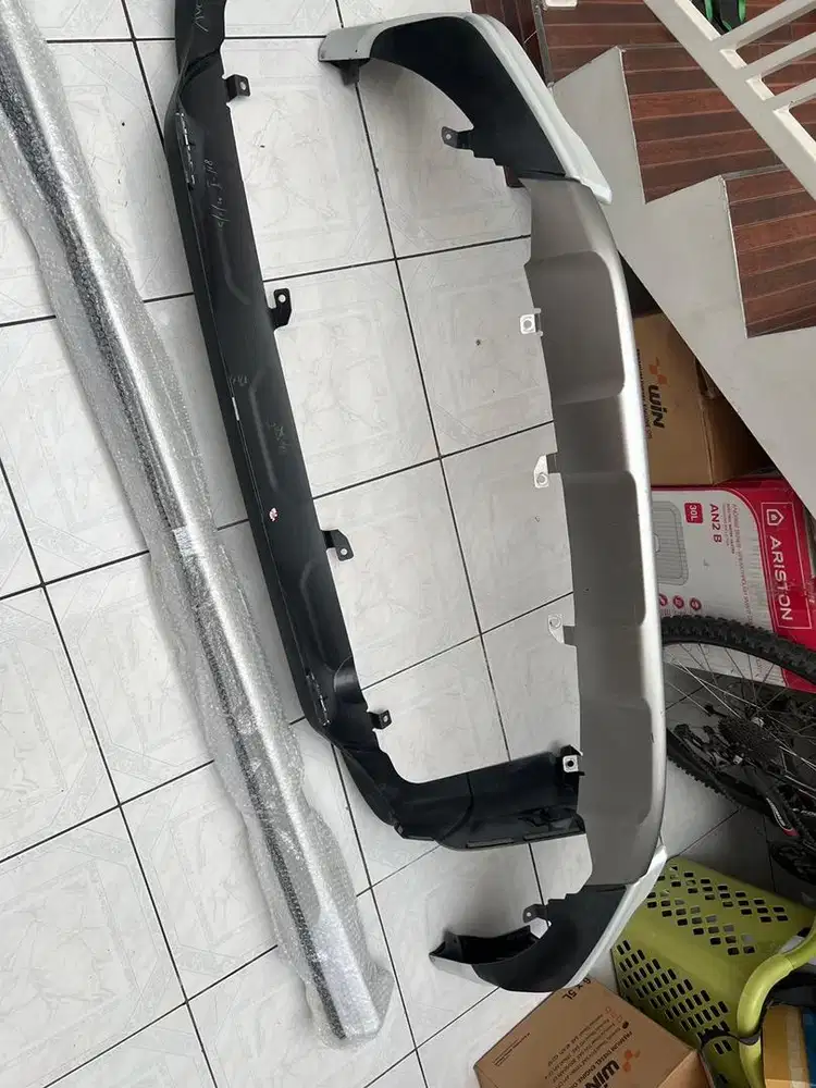 Bumper modelista innova zennix