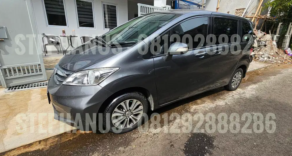 Honda Freed 2012 Bensin