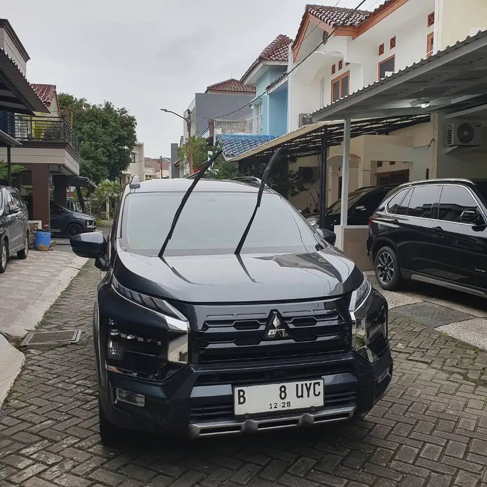 Mitsubishi Xpander Cross 2023 AT – Abu-abu, Km 36rb, Genap, Pjk Pnjg