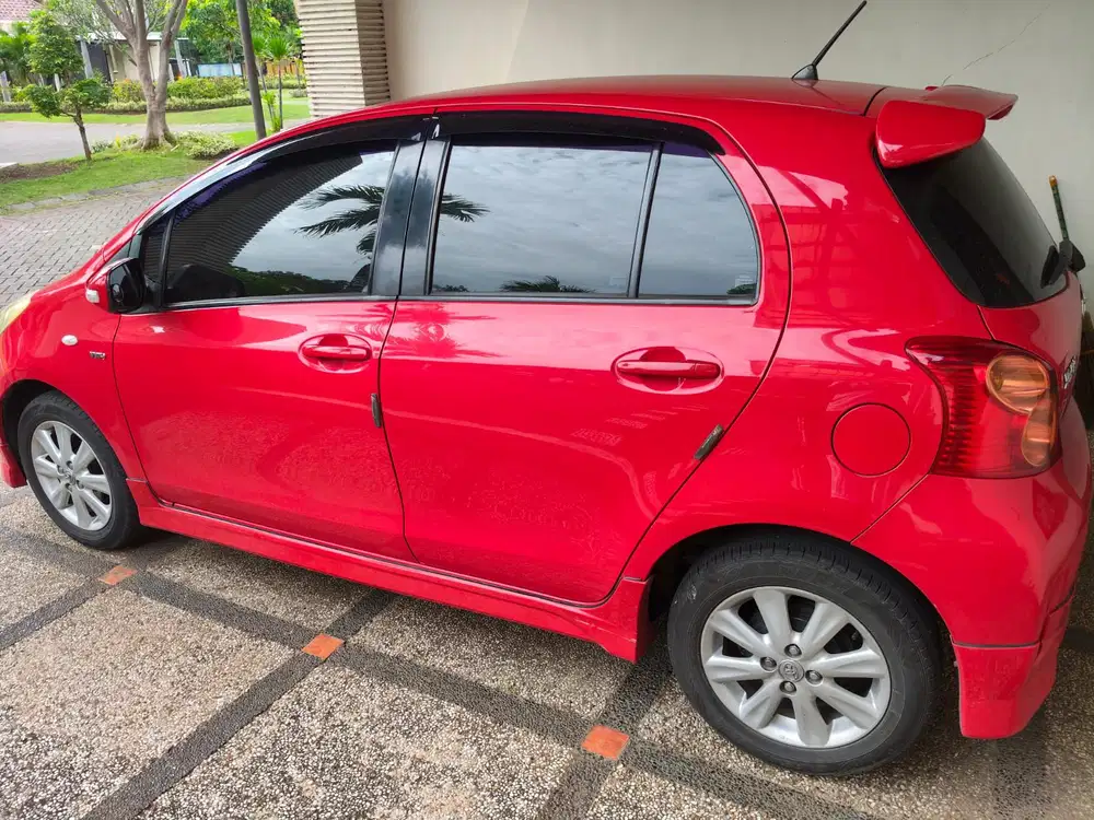 Toyota Yaris 2012 E KM 94 rb Kondisi segar siap pakai