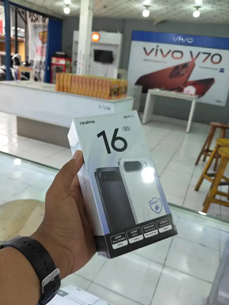 REALME 16 5G 8/256 NEW SEGEL BERGARANSI RESMI!!!
